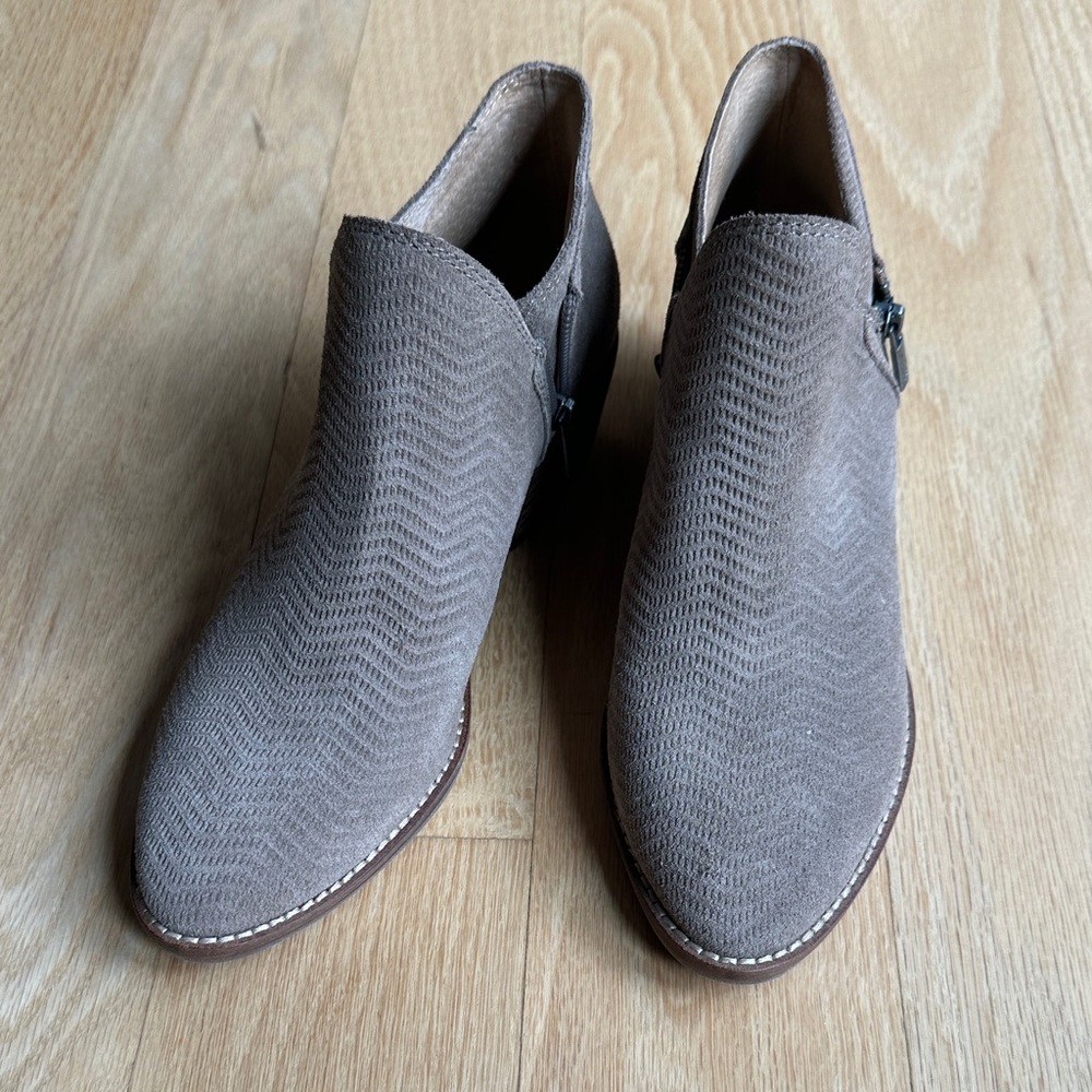 Stylish Tan Ankle Boots for Women - Lucky Brand